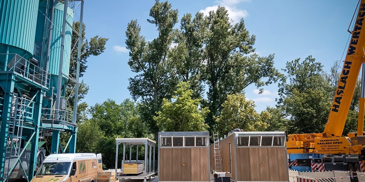 Aufstellen der Schlammtrocknungsanlage
